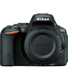 Nikon D5500 DSLR Camera With 18-140mm Lens