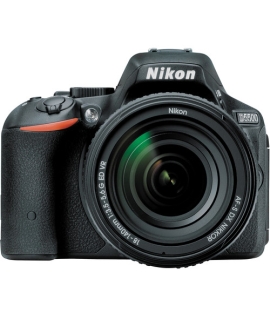 Nikon D5500 DSLR Camera With 18-140mm Lens