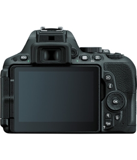 Nikon D5500 DSLR Camera With 18-140mm Lens