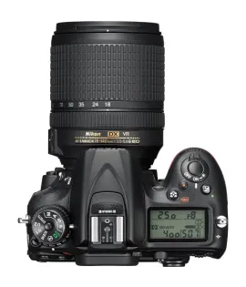 Nikon D7200 DSLR Camera with 18-140mm Lens